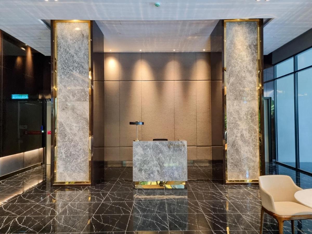 Lavish Beacon Executive Suites By Bin Dao Wu Homestay Penang Georgetown Exterior foto